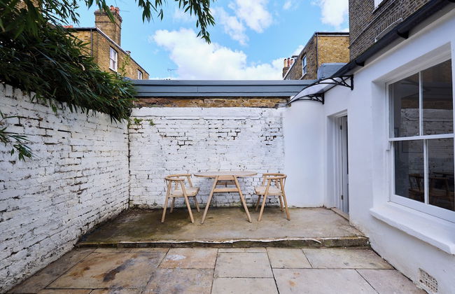 The Maida Hill Hideout - 2bdr Flat With Courtyard - Photo 12