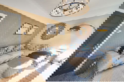 Foto 3 - Host Stay Louvaine House