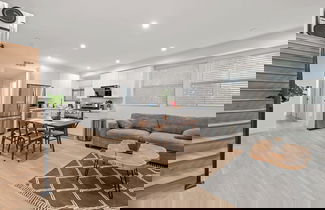 Photo 1 - Not Affected by the Fire/modern 5BR Home With Parking, Near LA Attractions #4