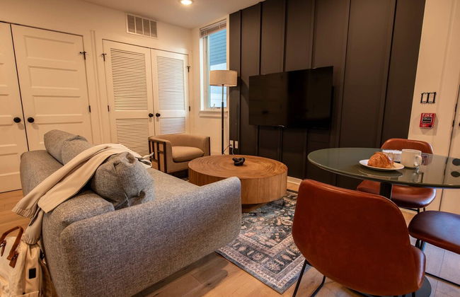 Sosuite 1BR Apt w Patio W D Sofabed - Foto 6