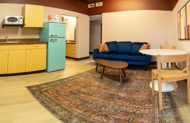 Brewster Hall - Foto 17
