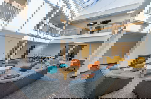 Foto 5 - Brewster Hall