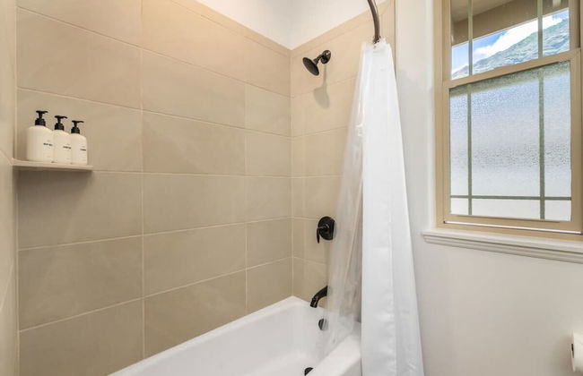 @ Marbella Lane - Stylish House + Impressive Views - Photo 32