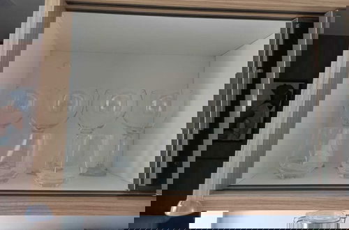 Photo 16 - Opens This Luxurious Apartment With sea Views