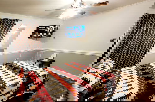 Foto 4 - Kernersville Hot Tub Pool Arcade Gym Wifi Coffee
