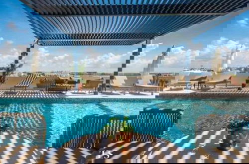 Photo 24 - 2 Br. With Rooftop Pool and Stunning Ocean View