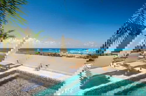 Foto 23 - 2 Br. With Rooftop Pool and Stunning Ocean View