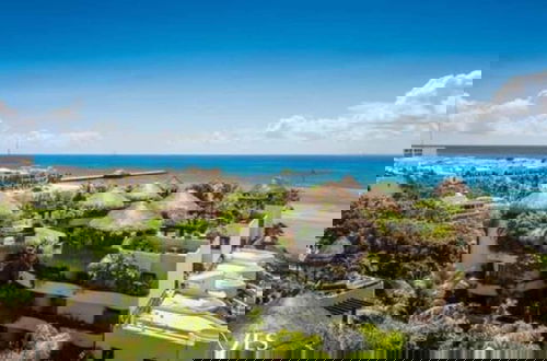 Foto 32 - 2 Br. With Rooftop Pool and Stunning Ocean View