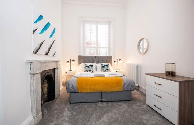 The Montague - Photo 9