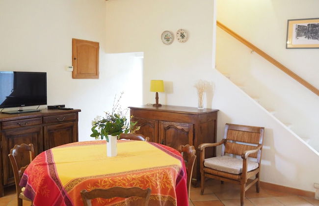 Charming Provencal Holiday Home With Garden - Foto 17