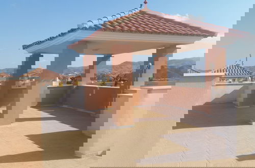 Photo 18 - Sunny Villa Oasis in La Alfoquia