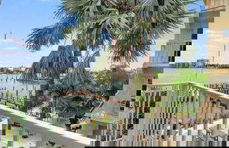 Foto 1 - The Seashell Suite w Private Balcony Walk 2 Beach