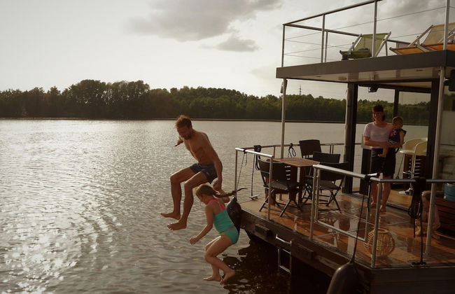 Houseboat on the Dahme - Photo 9