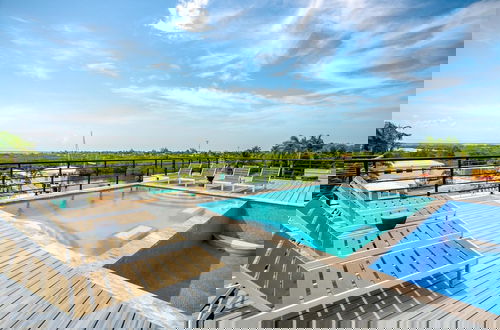Photo 3 - Beachfront Condo Complex In Placencia Village