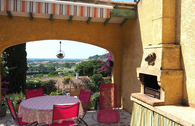 Villa in Bellegarde Near Pont du Gard - Foto 1