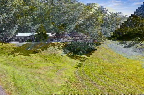 Foto 39 - Private 15 Acres w Pond Hot Tub Game Room