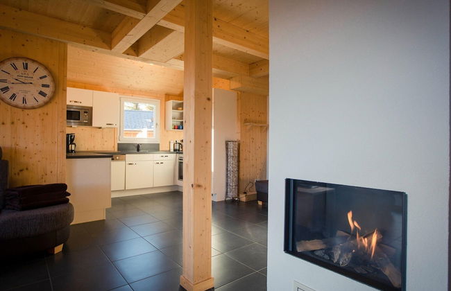 Spacious Chalet With hot tub - Photo 14