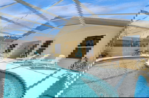 Foto 7 - Upstay - Family Home w Private Pool and Games