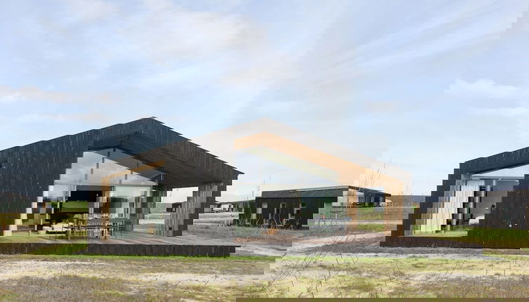 Foto 1 - Inviting Holiday Home in the Nature