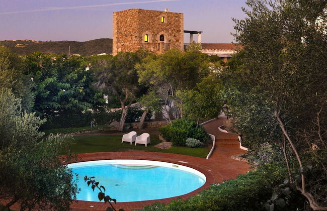 Appartamento con 2 camere da letto a Arzachena con piscina e giardino - Foto 27