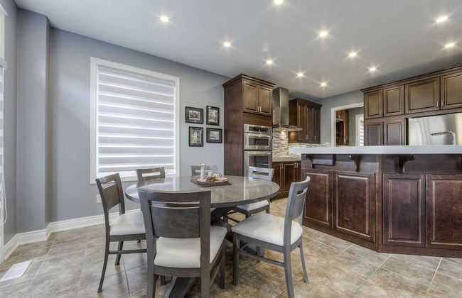 Luxury Retreat Modern Spacious 4 Bedroom Home - Foto 4