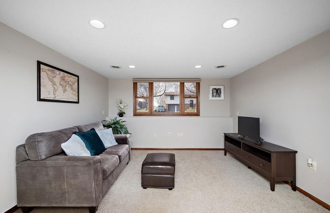 Elm Creek Retreat 4Bd in Maple Grove - Foto 26