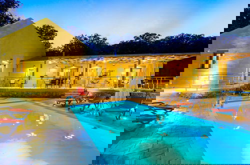 Foto 33 - Villa Trules With Private Swimming Pool