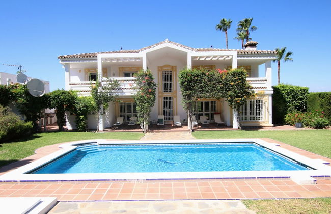 Tess Villa Becerra in Alhaurin de la Torre - Foto 1