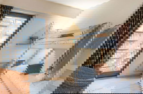 Foto 4 - Authentic Apartment With Terraces and Parking