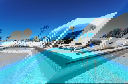 Foto 1 - Remarkable 5-bed Villa in Playa Blanca