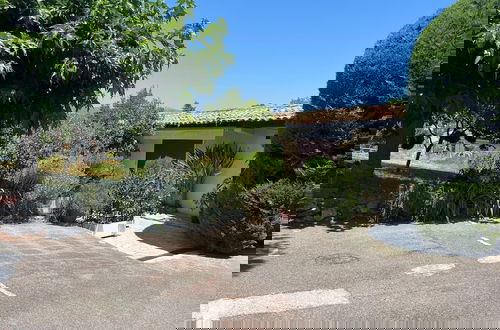 Foto 14 - Small Holiday Home With Private Terrace and Shared Garden, Cagnes-sur-mer