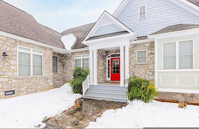 Stoney Creek Cottage Wintergreen w EV Charger - Photo 47
