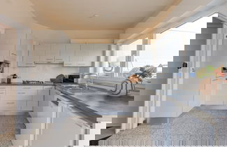 Photo 2 - Quiet Holiday Home in Koksijde