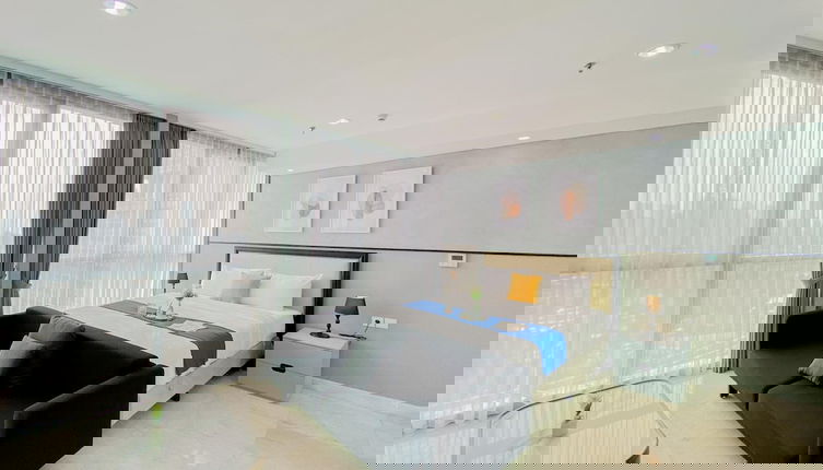 Foto 1 - Good Deal And Elegant Studio Ciputra World 2 Apartment