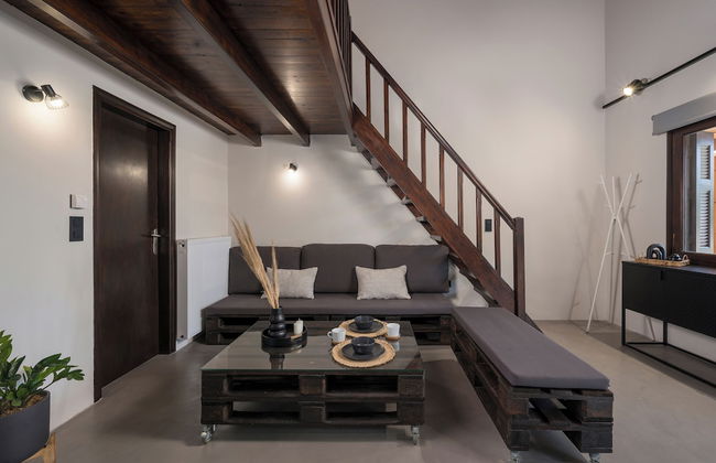 Eightyfour Living - Photo 8