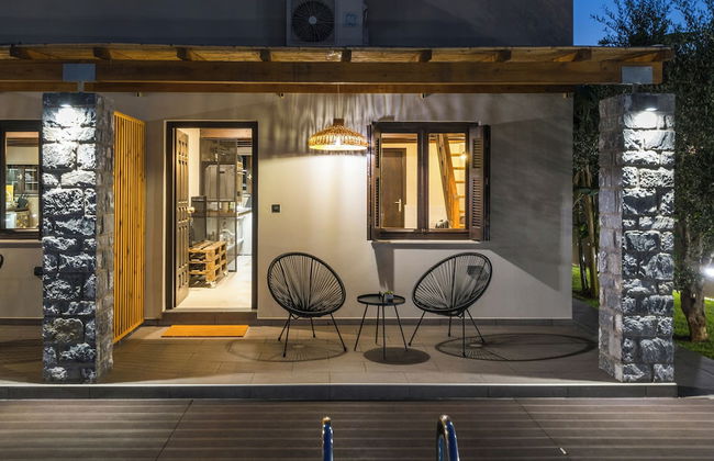 Eightyfour Living - Photo 33