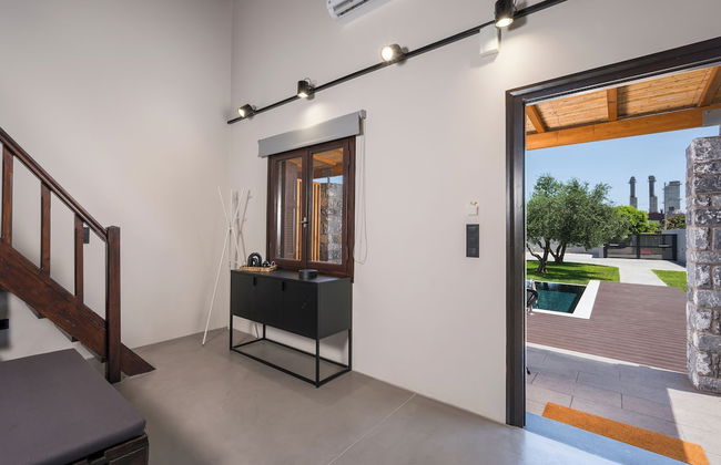 Eightyfour Living - Photo 27