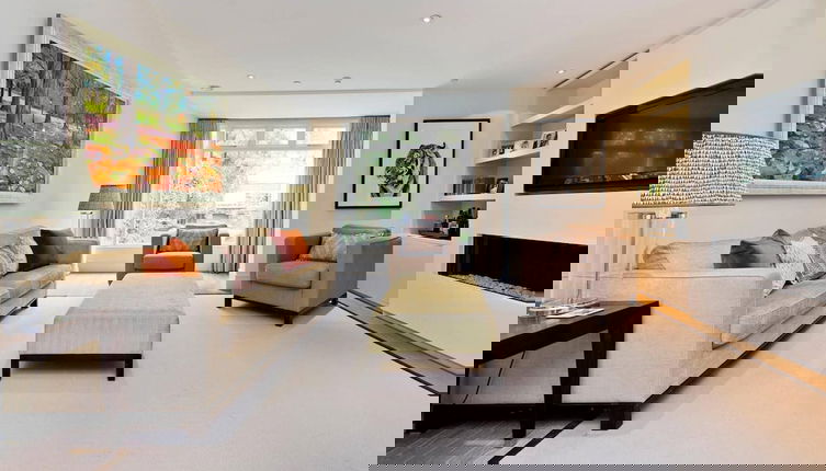 Photo 1 - Tasteful 4bed Holland Park