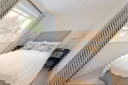 Photo 24 - Tasteful 4bed Holland Park