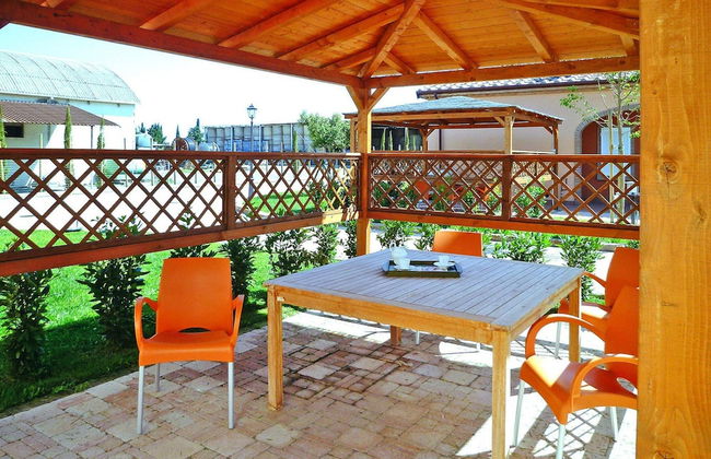 Apartment in Vada With Garden Furniture - Foto 18