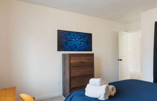 Luxurious 3BR Home in the Heart of Hillsboro - Photo 9