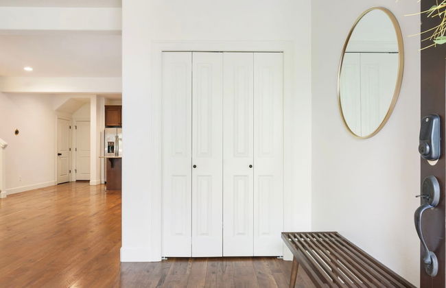 Luxurious 3BR Home in the Heart of Hillsboro - Photo 29