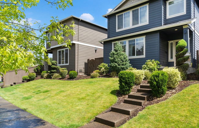 Luxurious 3BR Home in the Heart of Hillsboro - Photo 25