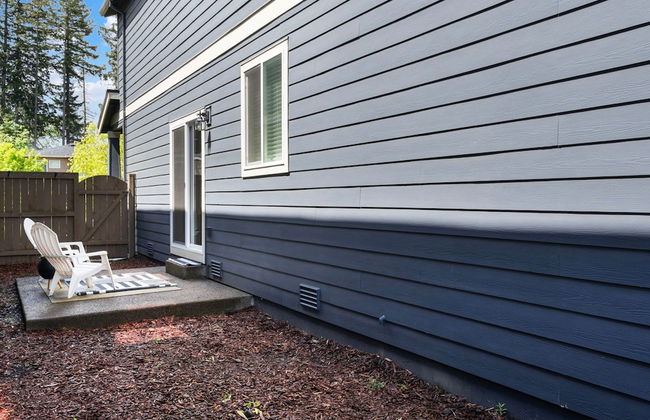 Luxurious 3BR Home in the Heart of Hillsboro - Photo 23