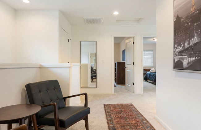 Luxurious 3BR Home in the Heart of Hillsboro - Photo 43