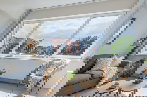 Photo 5 - Luxurious Knokke Apartment With Ideal Location
