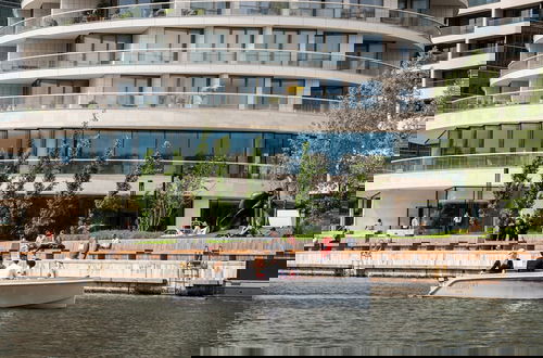 Photo 75 - Vertus Edit Canary Wharf