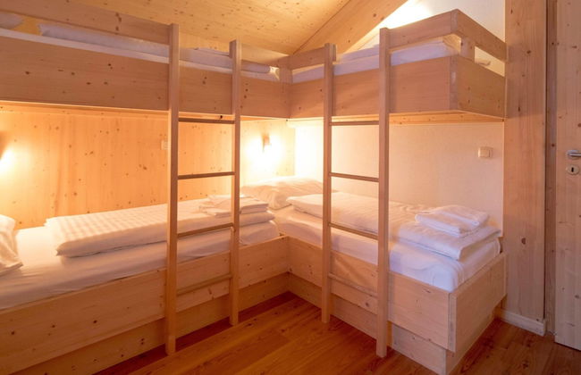 Lavish Chalet With Finnish Sauna - Photo 2