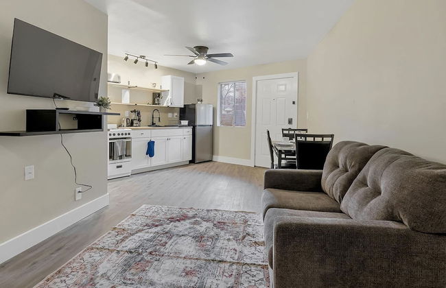 Modern Studio Apartment With Queen Bed - Foto 1