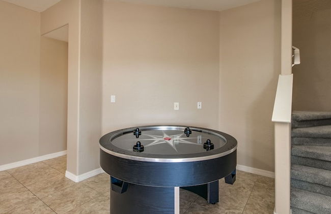Fabulous 4-bdrm W/breathtaking Views & Pool! - Photo 22